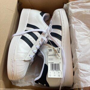 Adidas Superstar Sneakers NWT